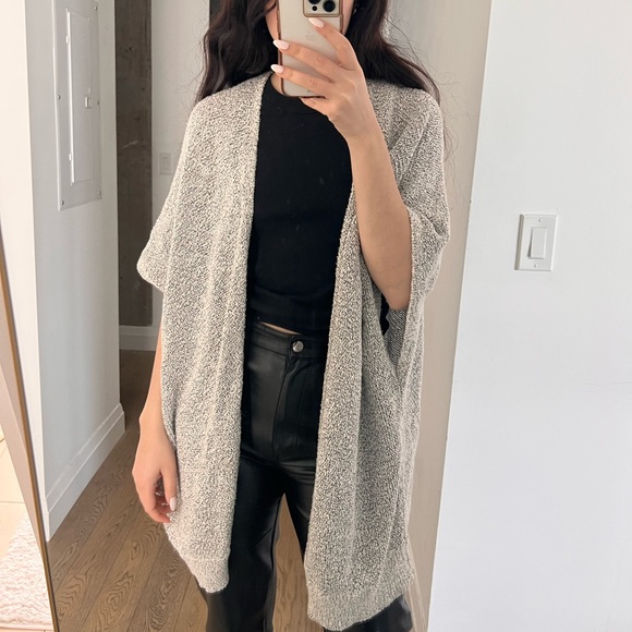 Aritzia knit flows cardigan - Picture 4 of 4